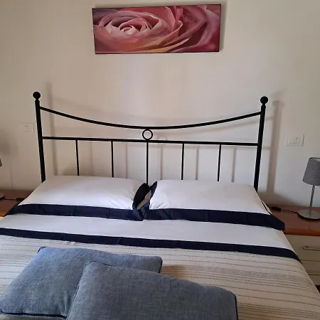Apartment Pia *